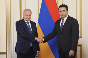 Ալեն Սիմոնյանն ընդունել է ՀՀ-ում ՌԴ դեսպանին