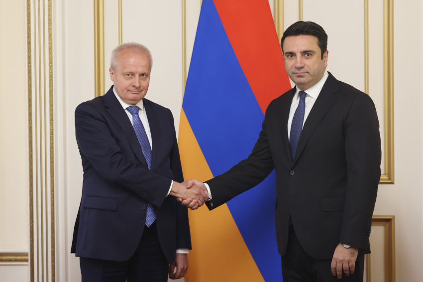 Ալեն Սիմոնյանն ընդունել է ՀՀ-ում ՌԴ դեսպանին