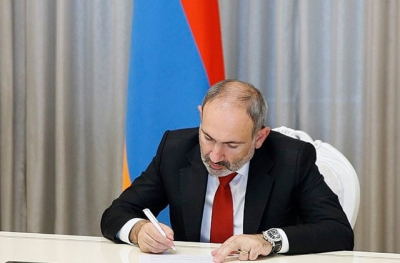Փաշինյանն Արմավիրի և Արագածոտնի փոխմարզպետներ է նշանակել