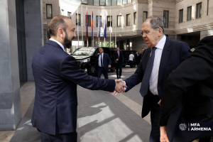 «Հրապարակ». Լավրովի այցն էլ չի լուծել Սյունիքում ռուսական հյուպատոսություն բացելու հարցը