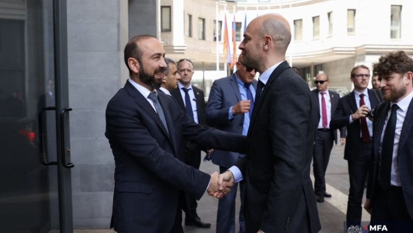 Ֆրանսիայի ԱԳ նախարարը պաշտոնական այցով ժամանել է Հայաստան
