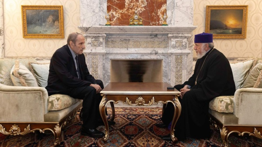 Լևոն Տեր-Պետրոսյանն իր լիակատար աջակցությունն է հայտնել Վեհափառին, խստիվ դատապարտելով Հայոց Եկեղեցու նկատմամբ ՀՀ իշխանությունների հակասահմանադրական ոտնձգությունը. Մայր Աթոռ
