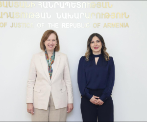 Գալյանն ու Քվինը քննարկել են երկկողմ օրակարգին վերաբերող հարցեր