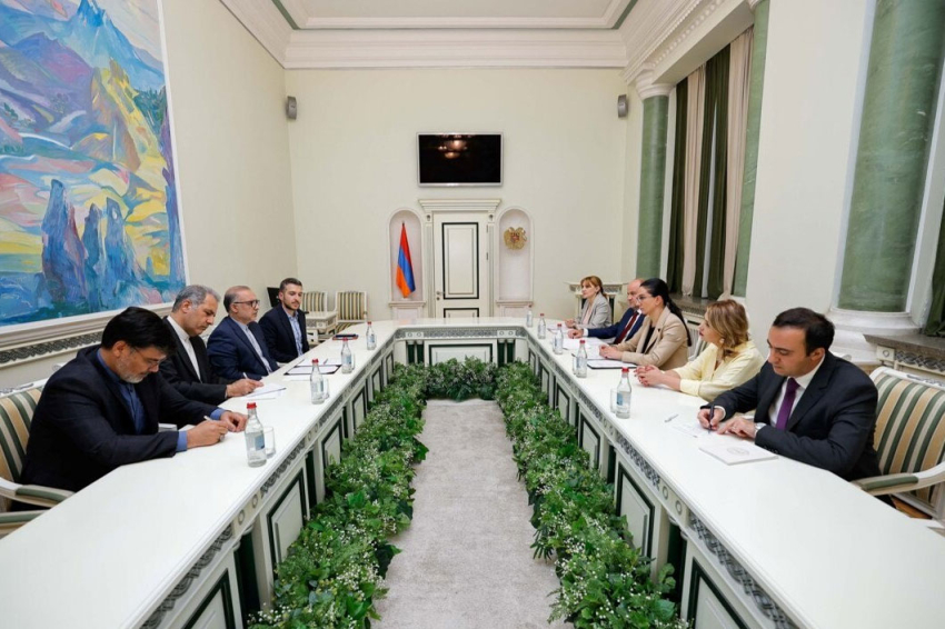 Գլխավոր դատախազը Հայաստանում Իրանի դեսպանի հետ քննարկել է երկուստեք հետաքրքրություն ներկայացնող հարցեր