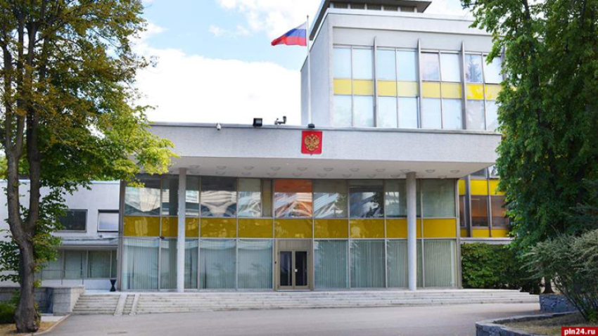 Շվեդիայում Ռուսաստանի դեսպանատան վրա ԱԹՍ-ի միջոցով ներկի տարա են գցել