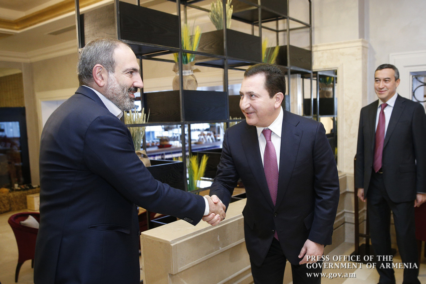 «Պատրոն Դավոյին»՝ Դավիթ Գալստյանին պատկանող ՍՊԸ-ն Հայաստանին մոտ 30 մլն դրամի ավիացիոն տեխնիկա է նվիրում
