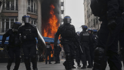 Փարիզի կենտրոնում ռեստորան է այրվել. Ֆրանսիայում մոտ 175,000 մարդ դուրս է եկել փողոց՝ բողոքի ցույցի