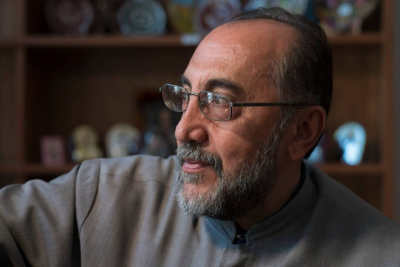 Դատախազությունը միջնորդեց 2 տարի 6 ամսով ազատազրկել Միքայել Սրբազանին