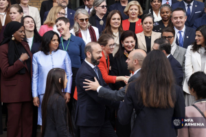 Սկսվել է Արարատ Միրզոյանի այցը Փարիզ