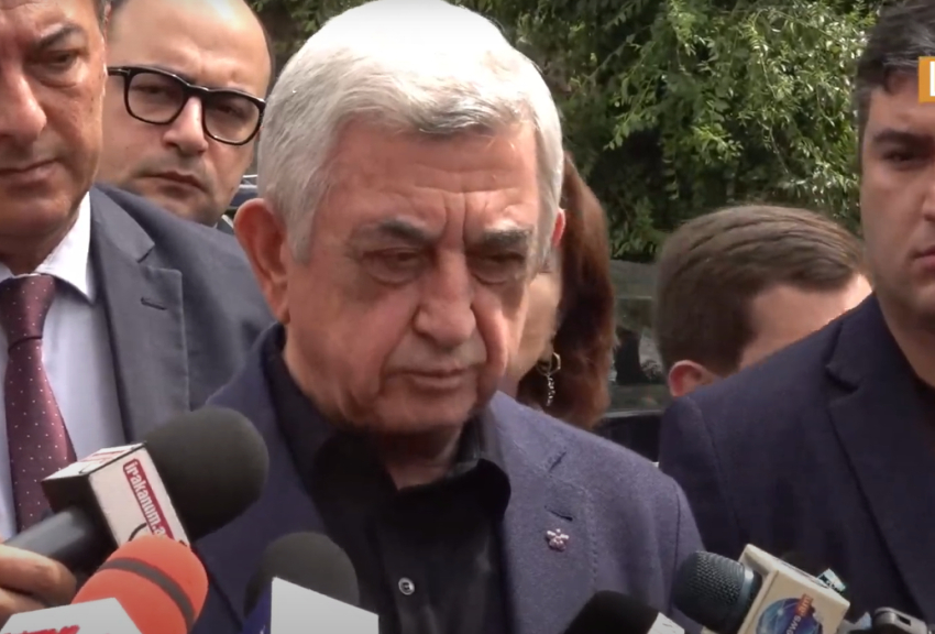 Չեմ էլ ուզում արձագանքել էդ խայտառակությանը. Սերժ Սարգսյանը՝ Հովհաննավանքի կեղծ պատարագի մասին