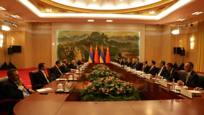 Փաշինյանը հանդիպել է Սի Ցզինպինի հետ