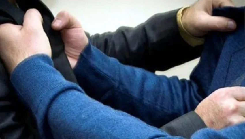 Ծեծկռտուք՝ Երևանում․ ոստիկանության գվարդիայի ջոկի հրամանատարին հրել-գցել են․ նա հիվանդանոցում է