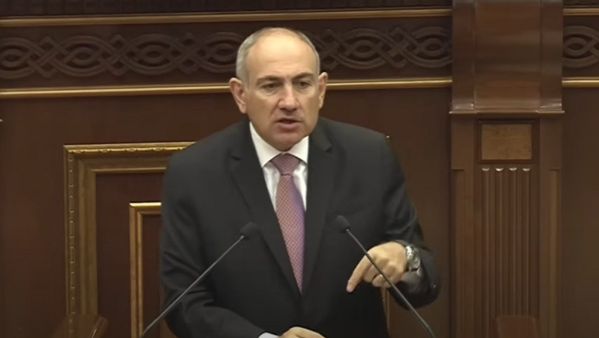 Մոմի գործի նայողը կաթողիկոսի եղբոր տղան է. Փաշինյանը «բացահայտումներ» է անում