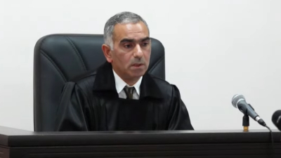 Դատարանը վերացրեց Արմեն Աշոտյանի նկատմամբ ընտրված բացակայելու արգելքը