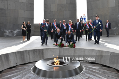 Ֆրանսիայի ԱԳ նախարարը այցելել է Ծիծեռնակաբերդի հուշահամալիր