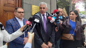 Այս հայտարարությունը ոչ այլ ինչ է քան ծաղր ընտրողին, ծաղր ընդդիմությանը