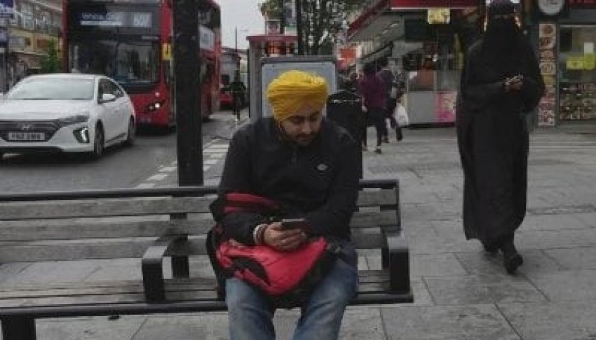 Մեծ Բրիտանիան կարող է սկսել առգրավել ապօրինի միգրանտների զարդերը․ FT