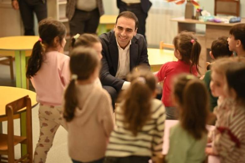 «Հրապարակ». Տիգրան Ավինյանը հերթական խոշոր գումարն է հանել բյուջեից