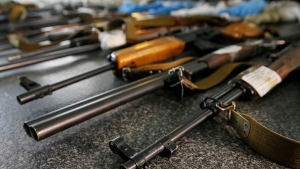 Ի՞նչ փաստաթղթեր պետք է ներկայացնել ՆԳՆ ոստիկանություն՝ զենք ձեռք բերելու թույլտվություն ստանալու համար