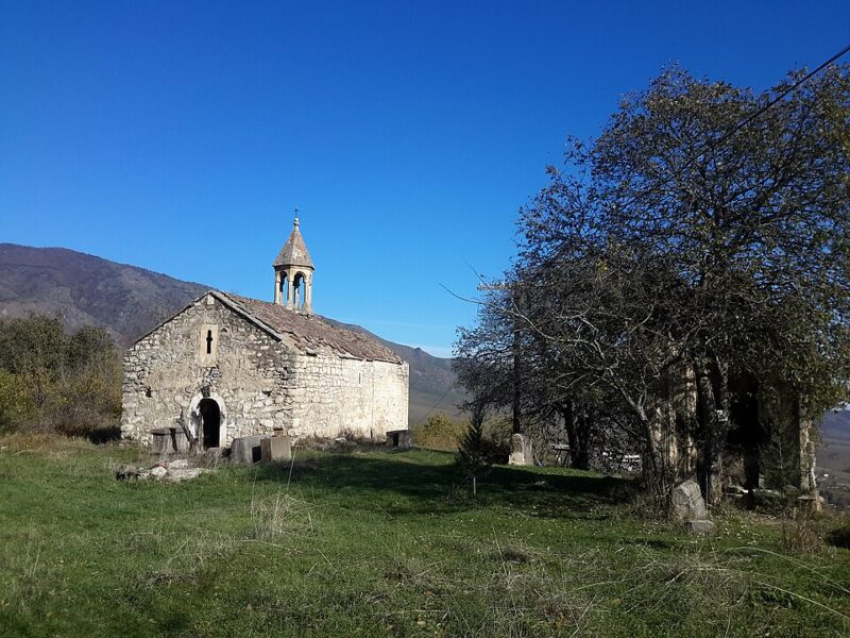 Արծաթի երակներ, հնագույն խաչքարեր ու արձանագրություններ․ օկուպացված Վանքը՝ պատմության հետքերով
