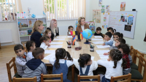 Բելգիայի թագուհին Ծաղկունք համայնքում ծանոթացել է նախադպրոցական կրթության բարեփոխումներին