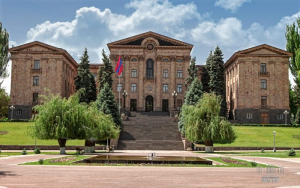 Արթուր Հովհաննիսյանը պետք է ներողություն խնդրի իր հայտարարությունների համար․ ԱԺ պատգամավորներ