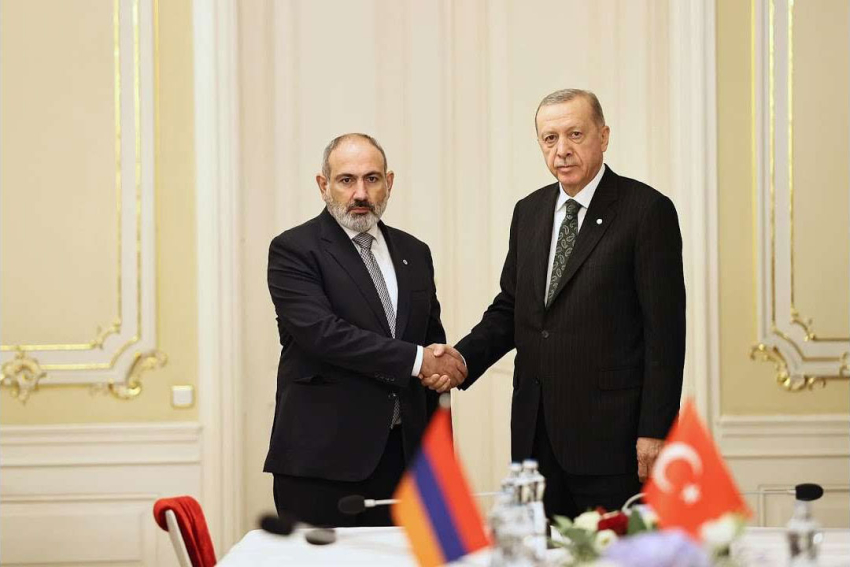 Ստամբուլում մեկնարկել է Փաշինյան-Էրդողան հանդիպումը