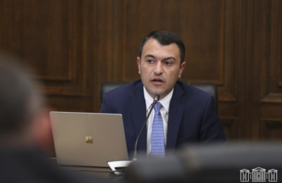 Կադաստրի կոմիտեի ղեկավարի մասնակցությամբ աշխատակցի ամուսնուն առևшնգելու և բռնnւթյան ենթարկելու ենթադրյալ դեպքով նախաձեռնվել է քրեական վարույթ