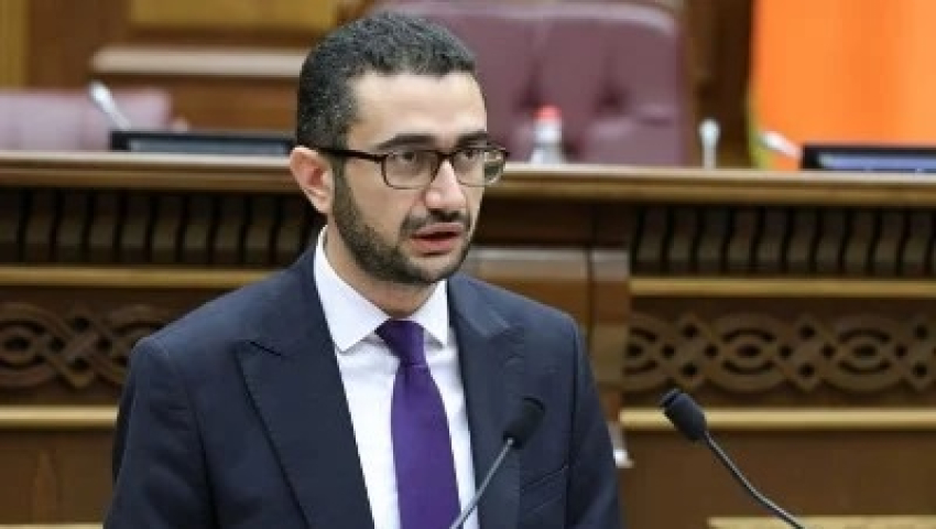Երկքաղաքացիները կարո՞ղ են առանց քննության ստանալ հայկական վարորդական վկայականներ. հարցը պարզաբանել է ՆԳ փոխնախարարը