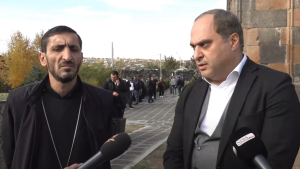 Հովհաննավանքի հոգևոր հովիվ տեր Սարգիսը, ով պետք է կիրակի օրը կատարեր պատարագը, նույն օրը հրավիրվել է ՔԿ. փաստաբան