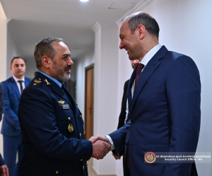 ԱԽ քարտուղարի հետ հանդիպմանն Իրանի պաշտպանության նախարարը վերահաստատել է Իրանի աջակցությունը ՀՀ տարածքային ամբողջականությանը