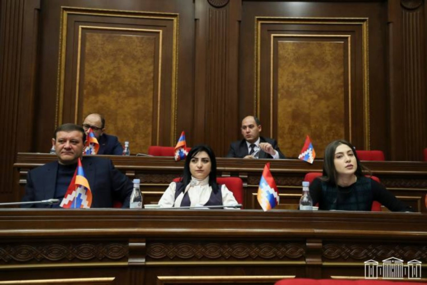 ԱԺ «Պատիվ ունեմ» խմբակցության անդամները հանդիպել են «Միասին» շարժման ներկայացուցիչների հետ