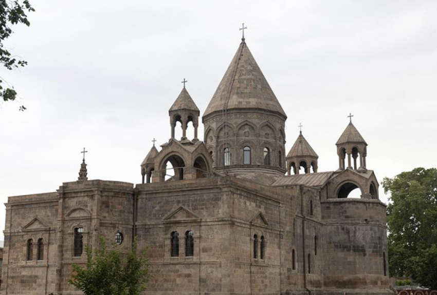 Հորդորում ենք ՀՀ իշխանություններին՝ անհապաղ ազատ արձակել հոգևոր մեր եղբայրներին, ազգային բարերարին. Մայր Աթոռ