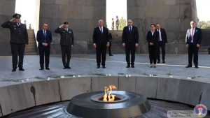 Վրաստանի պաշտպանության նախարարն այցելել է Հայոց ցեղասպանության հուշահամալիր