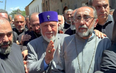 Ամենայն Հայոց Կաթողիկոսն այցելել է «Երևան-Կենտրոն» ՔԿՀ և տեսակցել Տ․ Միքայել արքեպիսկոպոս Աջապահյանին